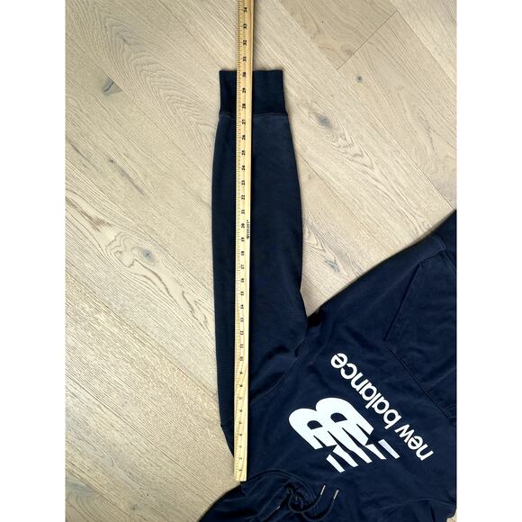 New Balance Logo Hoodie Navy/White Size Medium - Picture 10 of 10